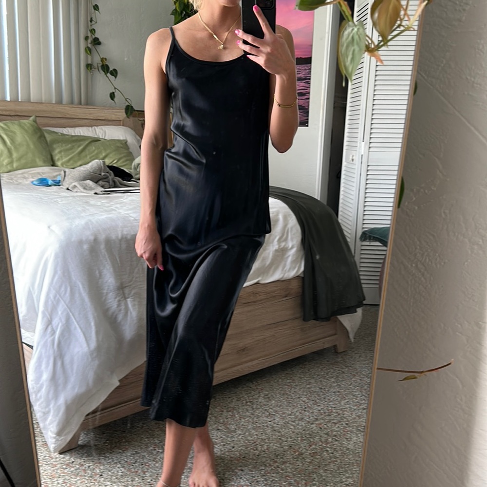 Alyn Paige Dress